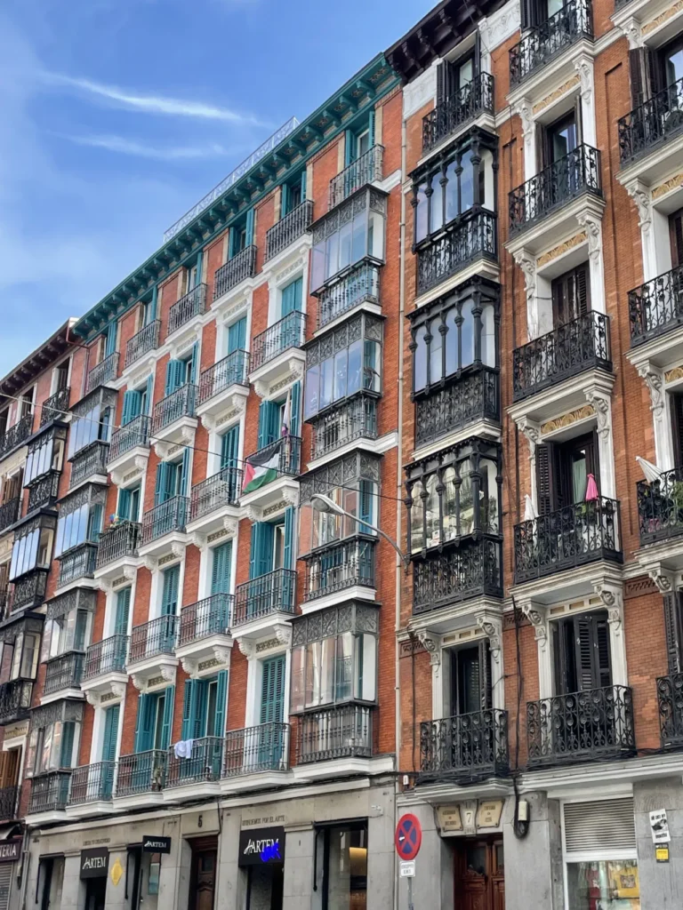 madrid city buildings 10