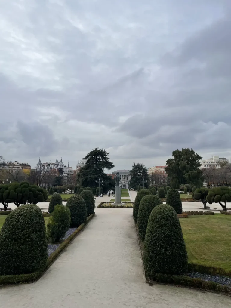 madrid city parque de el retiro road
